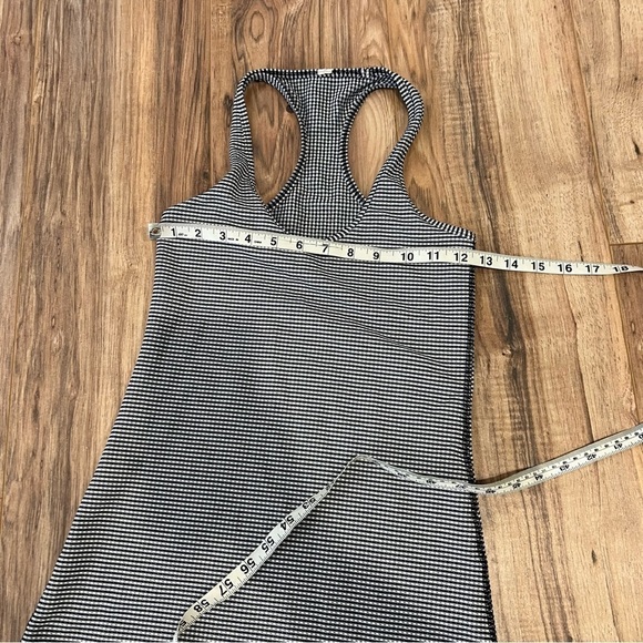 Lululemon Stripe Tank Top - Picture 4 of 7